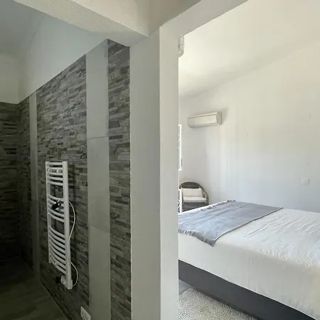 Laranjal - Private Pool - 10 Guests - * 奎特里拉