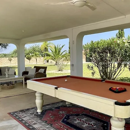 Laranjal - Private Pool - 10 Guests - *