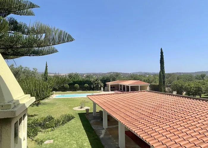 Villa Laranjal - Private Pool - 10 Guests -