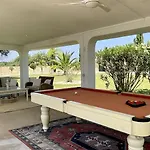 Laranjal - Private Pool - 10 Guests - *