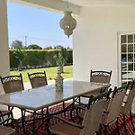 Laranjal - Private Pool - 10 Guests - Villa