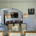 Villa Laranjal - Private Pool - 10 Guests -
