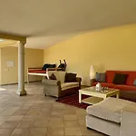 Laranjal - Private Pool - 10 Guests - Villa